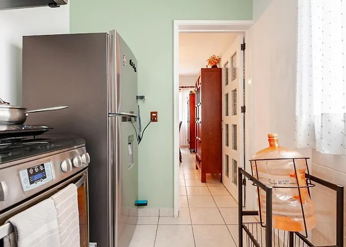Located Between The Metro And Plaza Metropoli