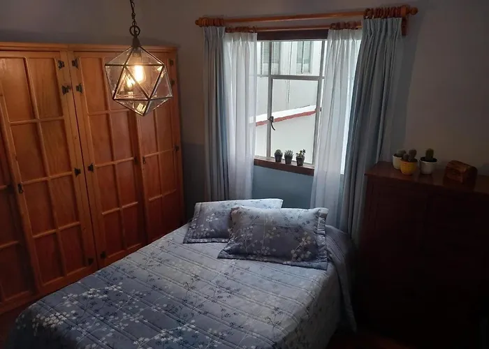 Located Between The Metro And Plaza Metropoli